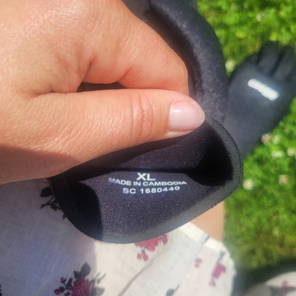 Scuba Diving Accessories - Picture 5 of 8